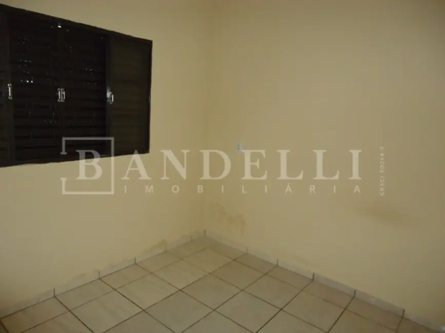 Casa com 2 quartos à venda, 83m2 em Jardim Roberto Selmi Dei, Araraquara - SP - imagem 4 Foto 4 de Casa com 2 quartos à venda, 83m2 em Jardim Roberto Selmi Dei, Araraquara - SP