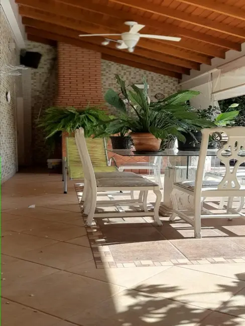 Casa com 3 quartos à venda, 360m2 em Vila Harmonia, Araraquara - SP - imagem 7 Foto 7 de Casa com 3 quartos à venda, 360m2 em Vila Harmonia, Araraquara - SP