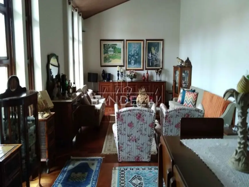 Casa com 4 quartos à venda, 600m2 em Jardim Adalgisa, Araraquara - SP - imagem 3 Foto 3 de Casa com 4 quartos à venda, 600m2 em Jardim Adalgisa, Araraquara - SP