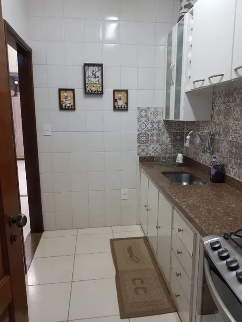 Casa com 3 quartos à venda, 300m2 em Jardim das Estações (Vila Xavier), Araraquara - SP - imagem 4 Foto 4 de Casa com 3 quartos à venda, 300m2 em Jardim das Estações (Vila Xavier), Araraquara - SP