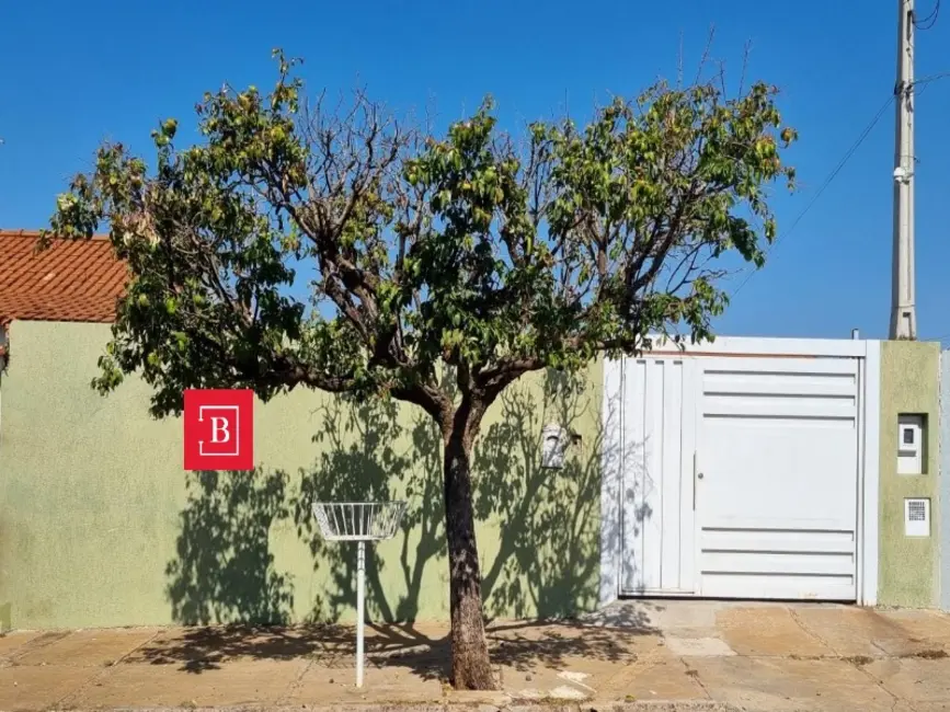 Casa com 3 quartos à venda, 300m2 em Jardim das Estações (Vila Xavier), Araraquara - SP - imagem 1 Foto 1 de Casa com 3 quartos à venda, 300m2 em Jardim das Estações (Vila Xavier), Araraquara - SP