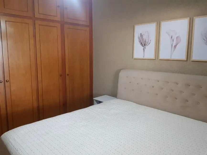 Casa com 3 quartos à venda, 300m2 em Jardim das Estações (Vila Xavier), Araraquara - SP - imagem 6 Foto 6 de Casa com 3 quartos à venda, 300m2 em Jardim das Estações (Vila Xavier), Araraquara - SP