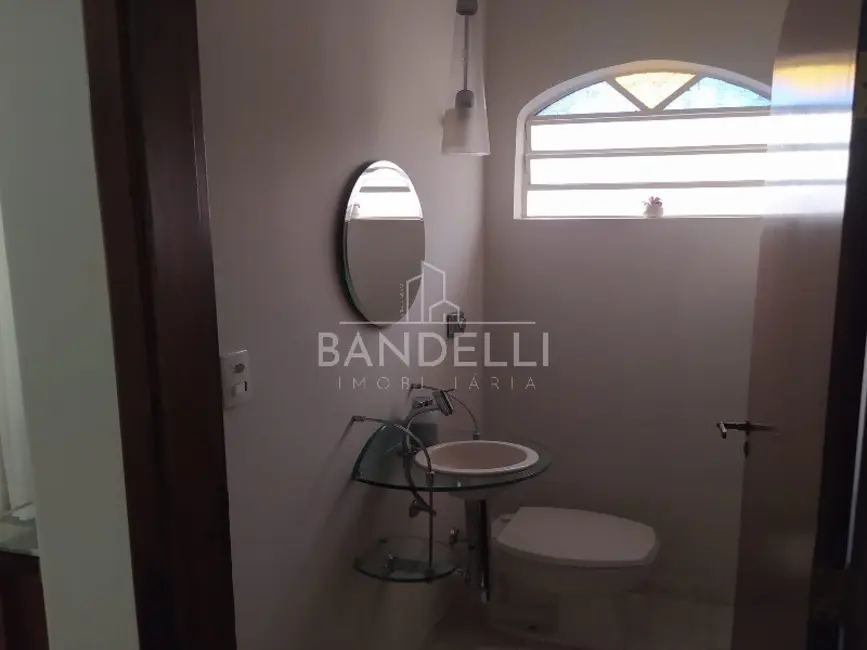 Sala Comercial com 3 quartos para alugar, 234m2 em Vila Harmonia, Araraquara - SP - imagem 7 Foto 7 de Sala Comercial com 3 quartos para alugar, 234m2 em Vila Harmonia, Araraquara - SP