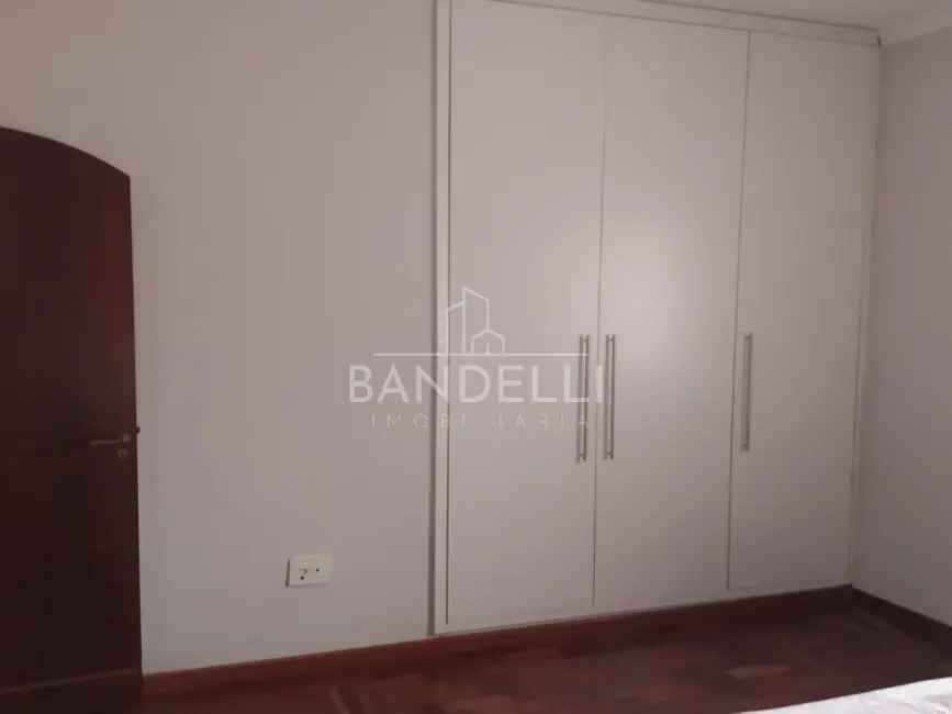 Sala Comercial com 3 quartos para alugar, 234m2 em Vila Harmonia, Araraquara - SP - imagem 5 Foto 5 de Sala Comercial com 3 quartos para alugar, 234m2 em Vila Harmonia, Araraquara - SP