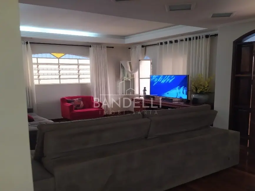 Sala Comercial com 3 quartos para alugar, 234m2 em Vila Harmonia, Araraquara - SP - imagem 4 Foto 4 de Sala Comercial com 3 quartos para alugar, 234m2 em Vila Harmonia, Araraquara - SP