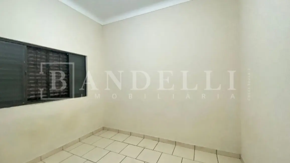 Casa com 4 quartos à venda e para alugar, 127m2 em Centro, Araraquara - SP - imagem 6 Foto 6 de Casa com 4 quartos à venda e para alugar, 127m2 em Centro, Araraquara - SP