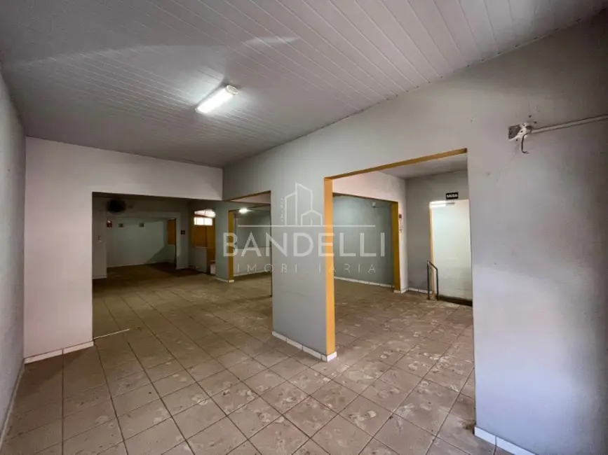 Sala Comercial para alugar, 250m2 em Centro, Araraquara - SP - imagem 5 Foto 5 de Sala Comercial para alugar, 250m2 em Centro, Araraquara - SP