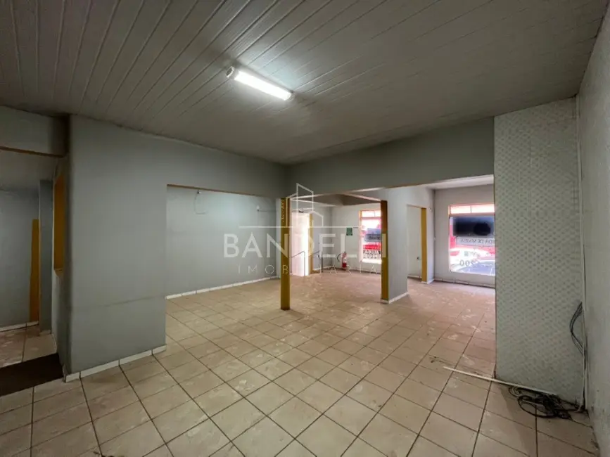 Sala Comercial para alugar, 250m2 em Centro, Araraquara - SP - imagem 7 Foto 7 de Sala Comercial para alugar, 250m2 em Centro, Araraquara - SP