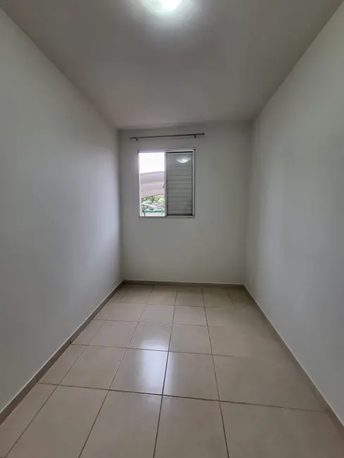 Foto 8 de Apartamento com 2 quartos para alugar, 49m2 em Jardim Primor, Araraquara - SP