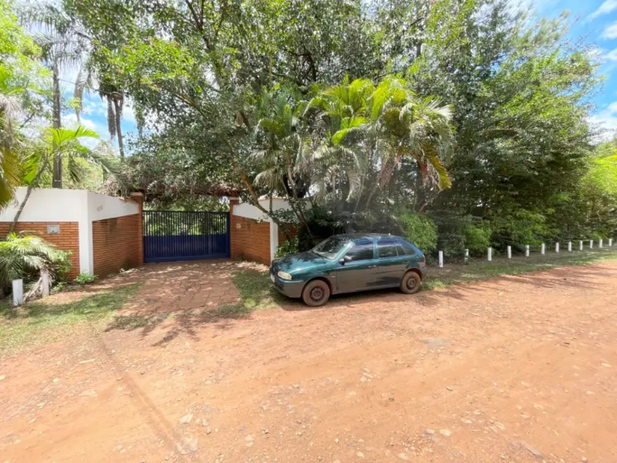 Chácara com 3 quartos à venda, 800m2 em Araraquara - SP - imagem 3 Foto 3 de Chácara com 3 quartos à venda, 800m2 em Araraquara - SP