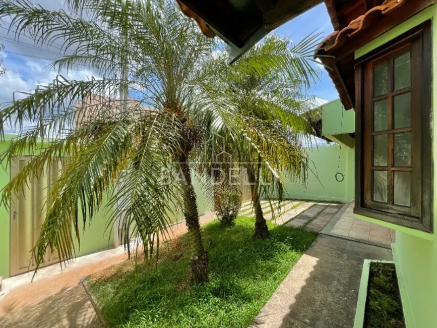 Foto 6 de Casa com 3 quartos para alugar, 157m2 em Jardim Silvânia (Vila Xavier), Araraquara - SP