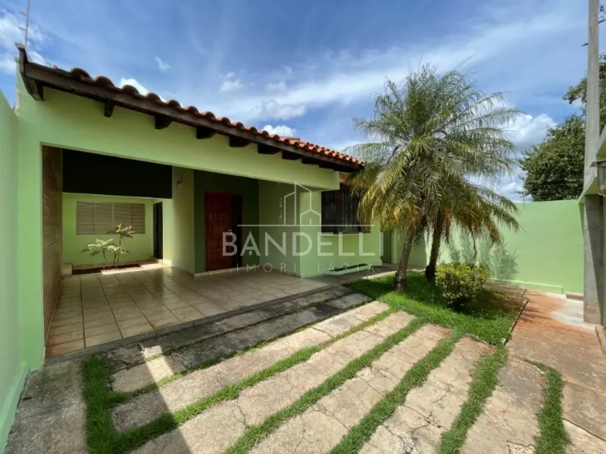 Foto 2 de Casa com 3 quartos para alugar, 157m2 em Jardim Silvânia (Vila Xavier), Araraquara - SP