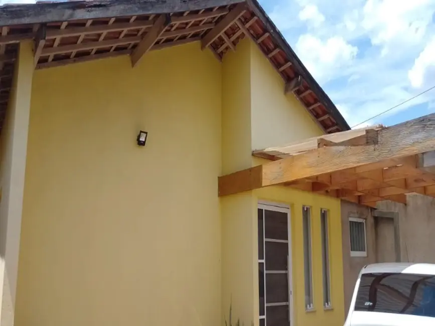 Casa com 2 quartos à venda, 117m2 em Jardim Uirapuru II, Araraquara - SP - imagem 4 Foto 4 de Casa com 2 quartos à venda, 117m2 em Jardim Uirapuru II, Araraquara - SP