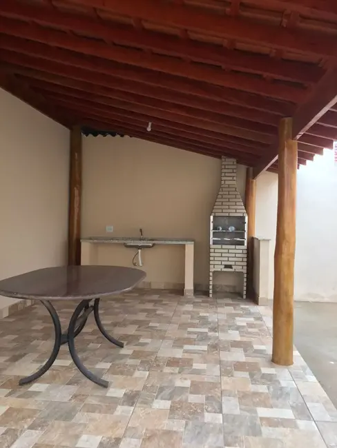 Casa com 3 quartos à venda, 140m2 em Centro, Araraquara - SP - imagem 9 Foto 9 de Casa com 3 quartos à venda, 140m2 em Centro, Araraquara - SP