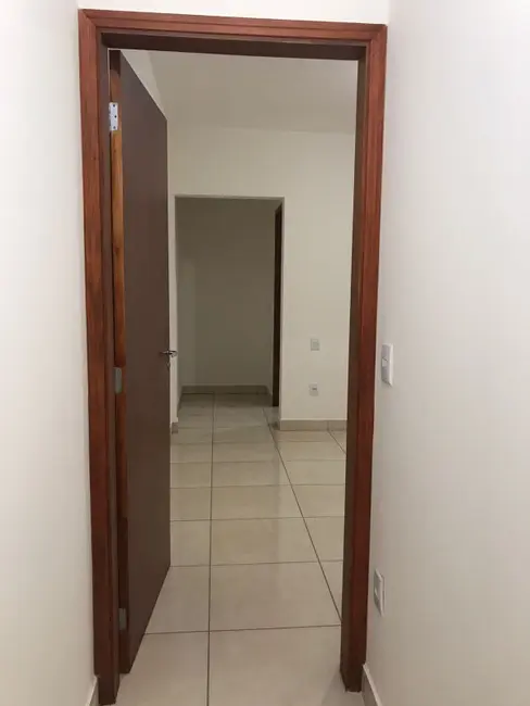 Casa com 3 quartos à venda, 140m2 em Centro, Araraquara - SP - imagem 5 Foto 5 de Casa com 3 quartos à venda, 140m2 em Centro, Araraquara - SP
