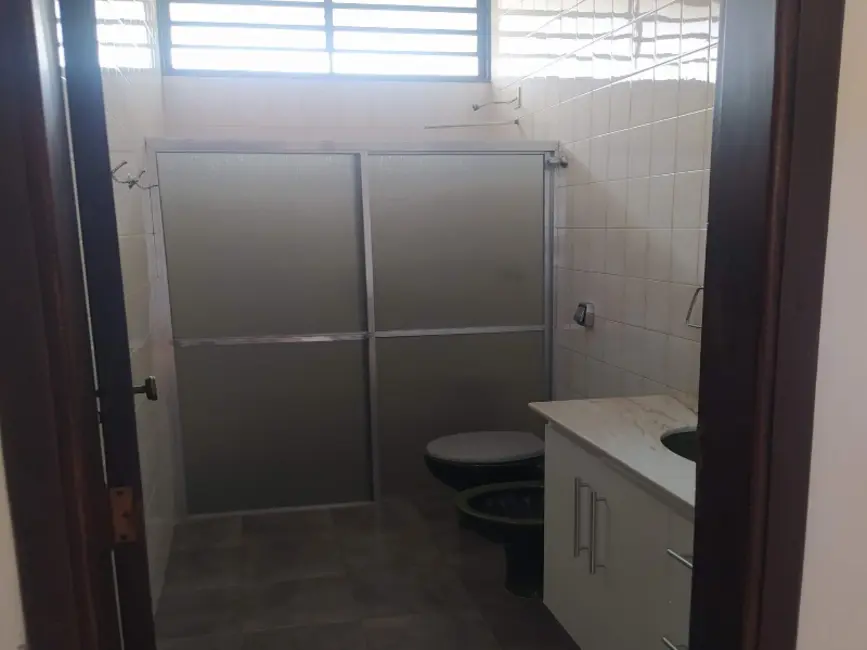 Casa com 3 quartos à venda, 237m2 em Vila José Bonifácio, Araraquara - SP - imagem 6 Foto 6 de Casa com 3 quartos à venda, 237m2 em Vila José Bonifácio, Araraquara - SP