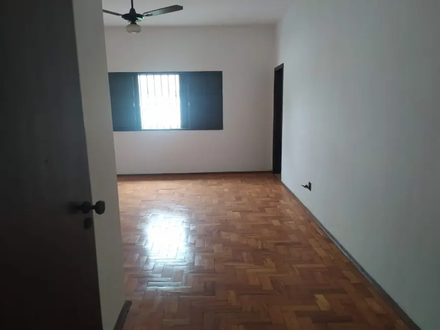 Casa com 3 quartos à venda, 237m2 em Vila José Bonifácio, Araraquara - SP - imagem 7 Foto 7 de Casa com 3 quartos à venda, 237m2 em Vila José Bonifácio, Araraquara - SP