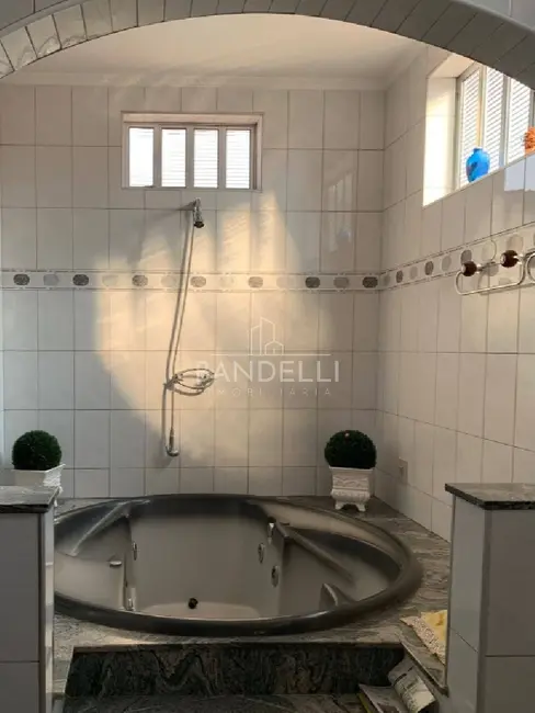 Casa com 4 quartos à venda, 600m2 em Jardim Arangá, Araraquara - SP - imagem 3 Foto 3 de Casa com 4 quartos à venda, 600m2 em Jardim Arangá, Araraquara - SP