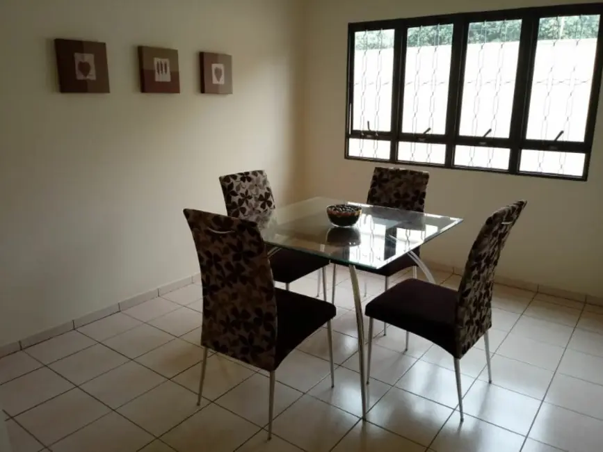 Casa com 3 quartos à venda, 151m2 em Vila Velosa, Araraquara - SP - imagem 5 Foto 5 de Casa com 3 quartos à venda, 151m2 em Vila Velosa, Araraquara - SP