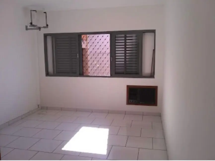 Casa com 4 quartos à venda, 186m2 em Vila José Bonifácio, Araraquara - SP - imagem 7 Foto 7 de Casa com 4 quartos à venda, 186m2 em Vila José Bonifácio, Araraquara - SP