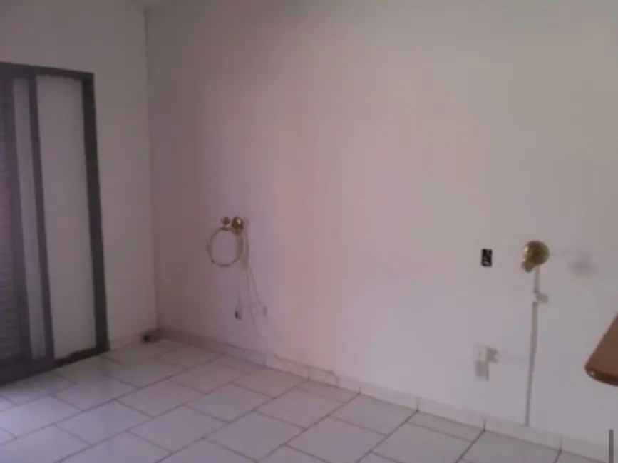 Casa com 4 quartos à venda, 186m2 em Vila José Bonifácio, Araraquara - SP - imagem 9 Foto 9 de Casa com 4 quartos à venda, 186m2 em Vila José Bonifácio, Araraquara - SP