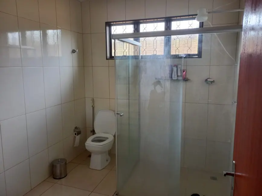 Chácara com 3 quartos à venda, 3292m2 em Parque Planalto, Araraquara - SP - imagem 6 Foto 6 de Chácara com 3 quartos à venda, 3292m2 em Parque Planalto, Araraquara - SP