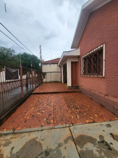 Foto 1 de Casa com 3 quartos à venda, 177m2 em Centro, Araraquara - SP