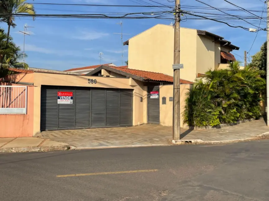 Foto 1 de Sala Comercial com 3 quartos à venda, 204m2 em Vila Harmonia, Araraquara - SP