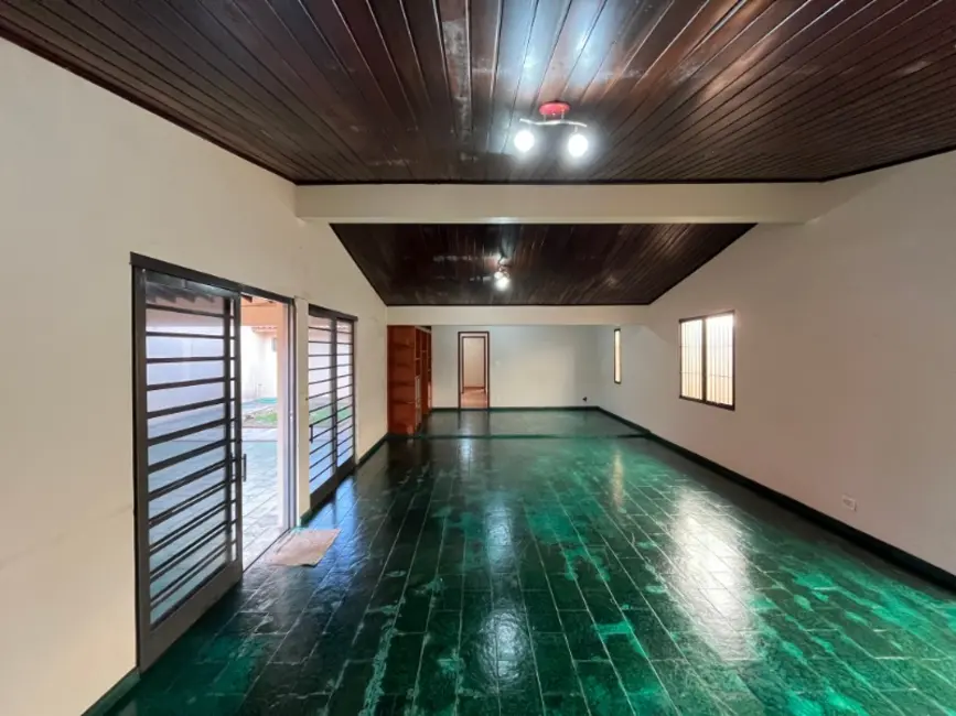 Sala Comercial com 3 quartos à venda, 204m2 em Vila Harmonia, Araraquara - SP - imagem 9 Foto 9 de Sala Comercial com 3 quartos à venda, 204m2 em Vila Harmonia, Araraquara - SP