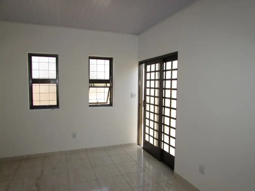Sala Comercial com 2 quartos à venda, 88m2 em Jardim Primavera, Araraquara - SP - imagem 4 Foto 4 de Sala Comercial com 2 quartos à venda, 88m2 em Jardim Primavera, Araraquara - SP