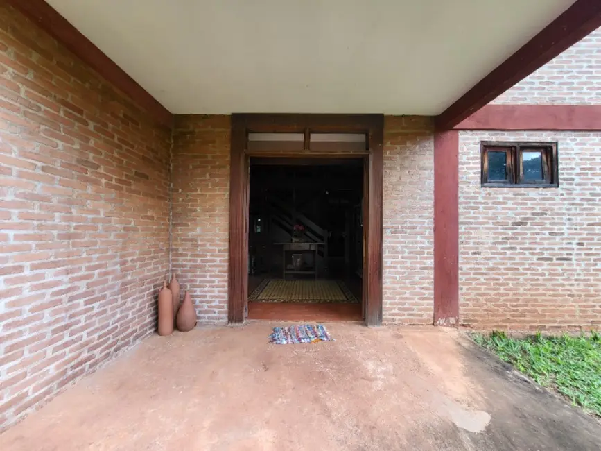 Chácara com 4 quartos à venda, 800m2 em Portal das Laranjeiras, Araraquara - SP - imagem 4 Foto 4 de Chácara com 4 quartos à venda, 800m2 em Portal das Laranjeiras, Araraquara - SP