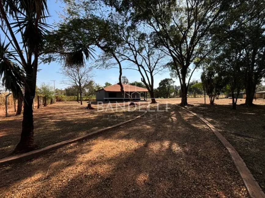 Chácara com 3 quartos para alugar, 186m2 em Chácara Flora Araraquara, Araraquara - SP - imagem 7 Foto 7 de Chácara com 3 quartos para alugar, 186m2 em Chácara Flora Araraquara, Araraquara - SP