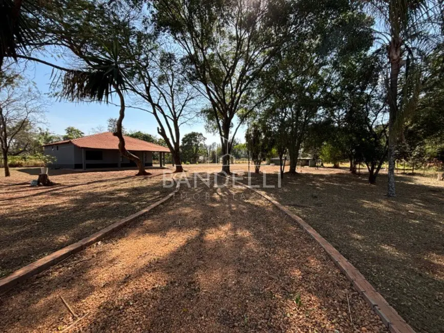 Chácara com 3 quartos para alugar, 186m2 em Chácara Flora Araraquara, Araraquara - SP - imagem 6 Foto 6 de Chácara com 3 quartos para alugar, 186m2 em Chácara Flora Araraquara, Araraquara - SP