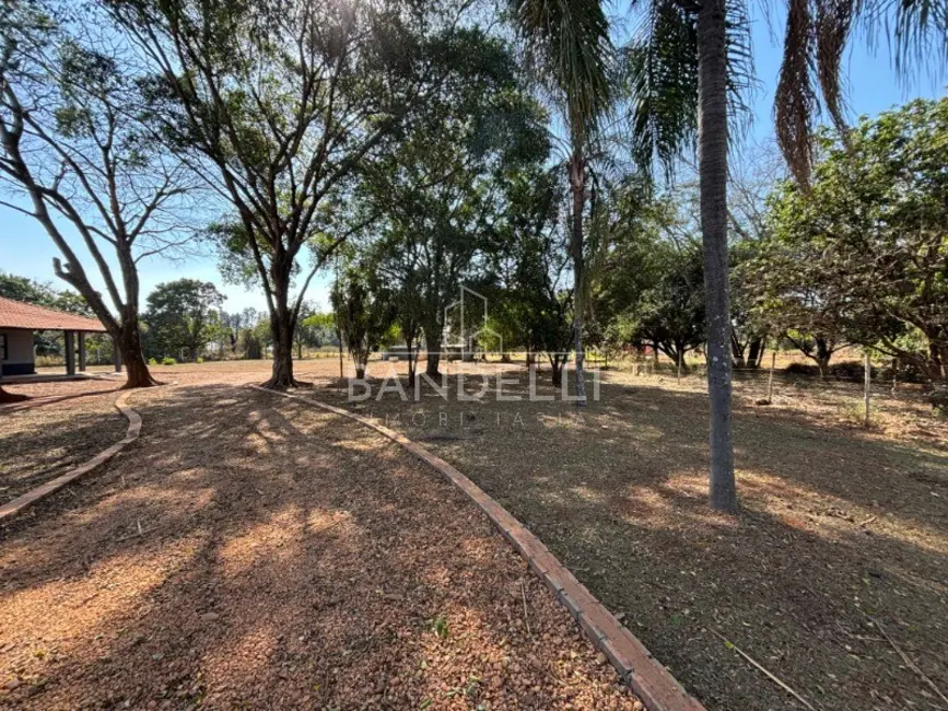 Chácara com 3 quartos para alugar, 186m2 em Chácara Flora Araraquara, Araraquara - SP - imagem 5 Foto 5 de Chácara com 3 quartos para alugar, 186m2 em Chácara Flora Araraquara, Araraquara - SP