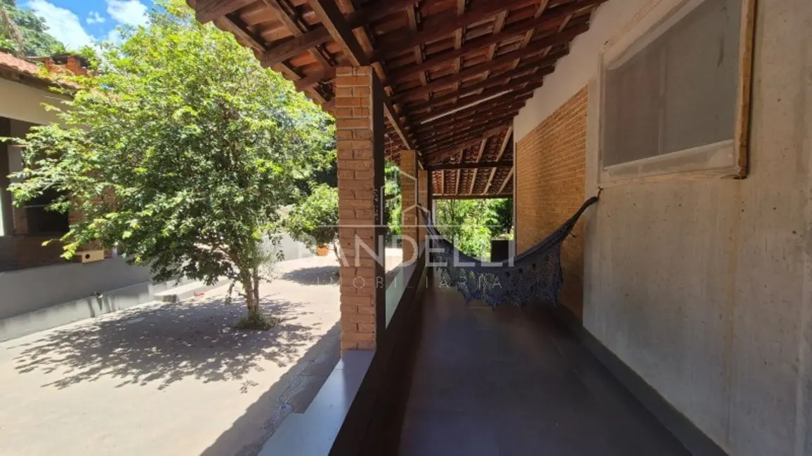 Chácara com 4 quartos à venda, 310m2 em Chácara Velosa, Araraquara - SP - imagem 8 Foto 8 de Chácara com 4 quartos à venda, 310m2 em Chácara Velosa, Araraquara - SP