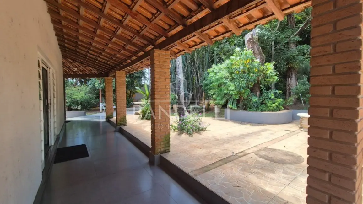 Chácara com 4 quartos à venda, 310m2 em Chácara Velosa, Araraquara - SP - imagem 7 Foto 7 de Chácara com 4 quartos à venda, 310m2 em Chácara Velosa, Araraquara - SP