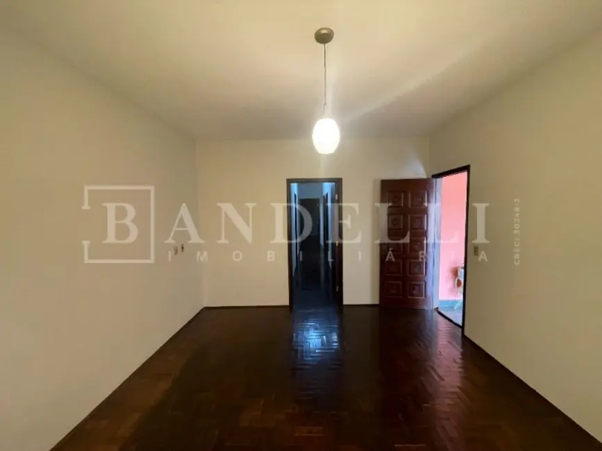Casa com 3 quartos à venda, 139m2 em Araraquara - SP - imagem 2 Foto 2 de Casa com 3 quartos à venda, 139m2 em Araraquara - SP