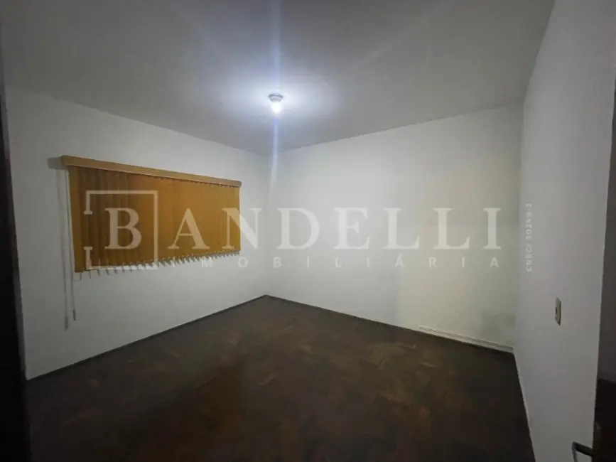 Casa com 3 quartos à venda, 139m2 em Araraquara - SP - imagem 4 Foto 4 de Casa com 3 quartos à venda, 139m2 em Araraquara - SP