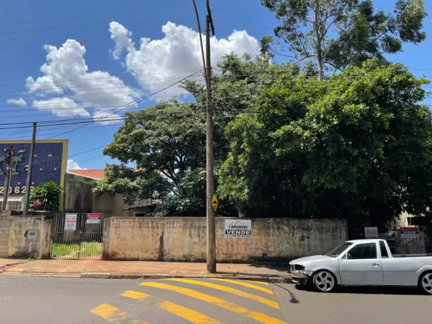 Foto 1 de Terreno / Lote à venda em Jardim Ártico, Araraquara - SP