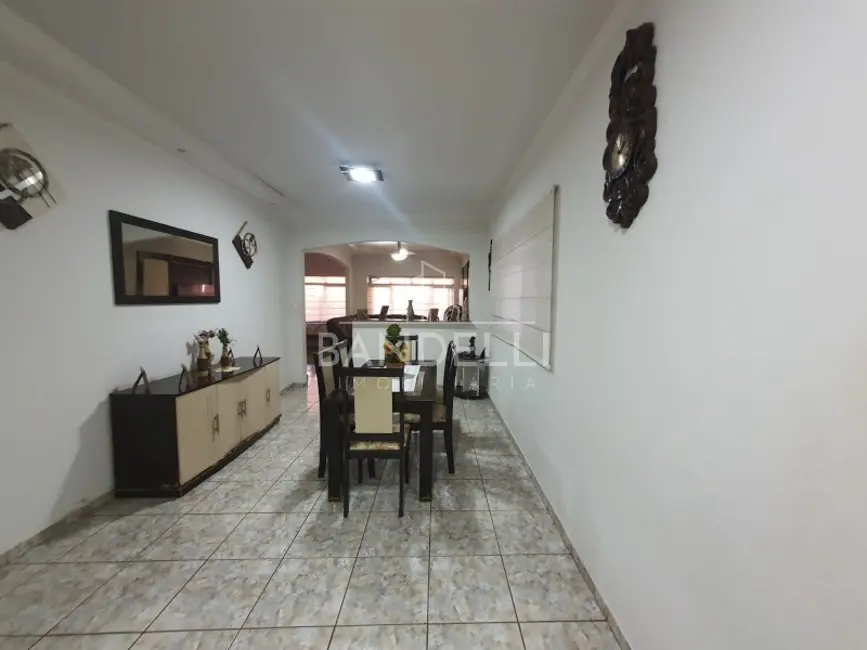 Casa com 3 quartos à venda, 235m2 em Jardim do Carmo, Araraquara - SP - imagem 7 Foto 7 de Casa com 3 quartos à venda, 235m2 em Jardim do Carmo, Araraquara - SP