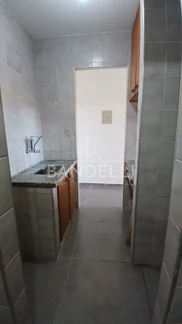Foto 6 de Apartamento com 1 quarto para alugar, 27m2 em Araraquara - SP