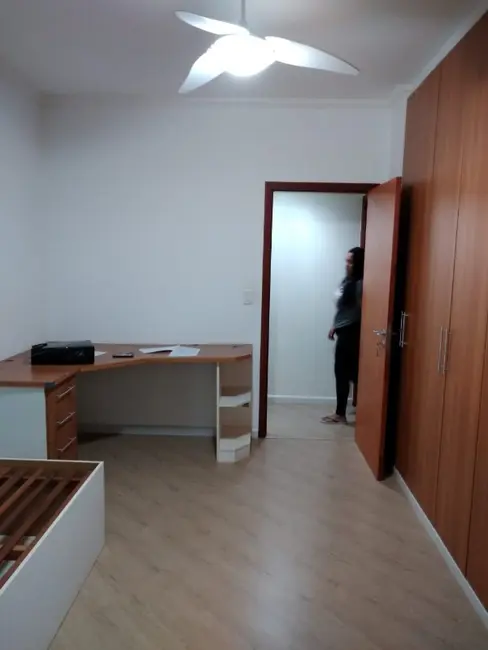Apartamento com 3 quartos à venda, 172m2 em Vila Yamada, Araraquara - SP - imagem 5 Foto 5 de Apartamento com 3 quartos à venda, 172m2 em Vila Yamada, Araraquara - SP