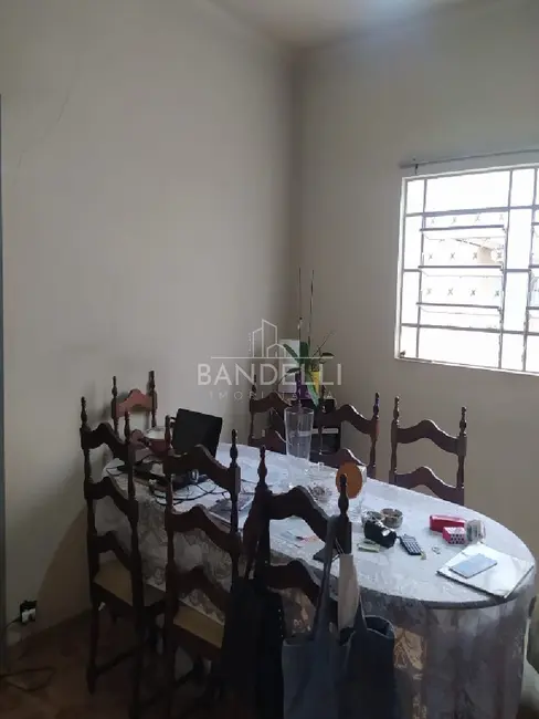 Sala Comercial com 2 quartos à venda e para alugar, 110m2 em Centro, Araraquara - SP - imagem 4 Foto 4 de Sala Comercial com 2 quartos à venda e para alugar, 110m2 em Centro, Araraquara - SP