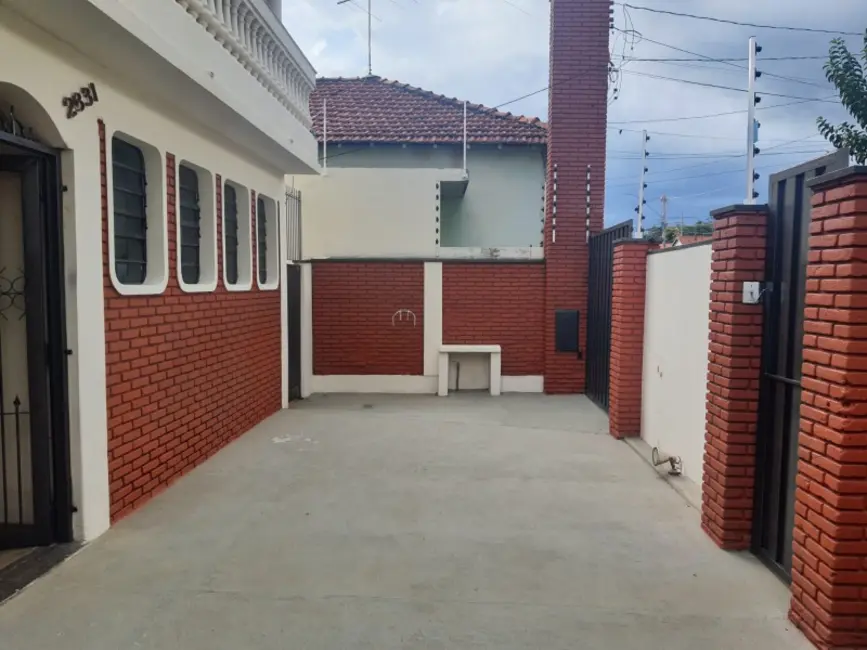 Foto 2 de Casa com 4 quartos à venda, 187m2 em Centro, Araraquara - SP