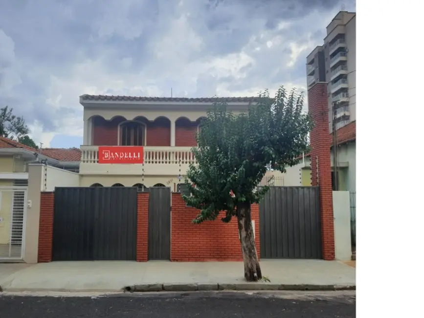 Foto 1 de Casa com 4 quartos à venda, 187m2 em Centro, Araraquara - SP