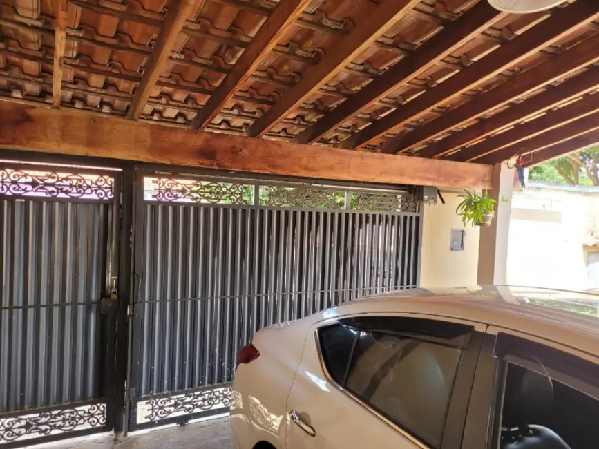 Foto 4 de Casa com 3 quartos à venda, 154m2 em Parque Igaçaba, Araraquara - SP