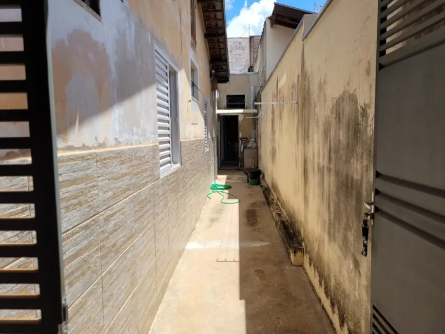 Foto 6 de Casa com 3 quartos à venda, 154m2 em Parque Igaçaba, Araraquara - SP