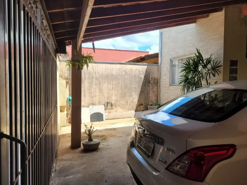 Foto 3 de Casa com 3 quartos à venda, 154m2 em Parque Igaçaba, Araraquara - SP