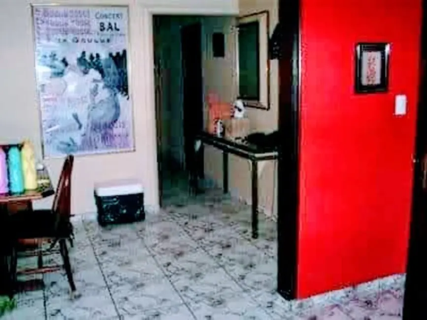 Casa com 3 quartos à venda, 225m2 em Jardim Maria Luiza, Araraquara - SP - imagem 6 Foto 6 de Casa com 3 quartos à venda, 225m2 em Jardim Maria Luiza, Araraquara - SP