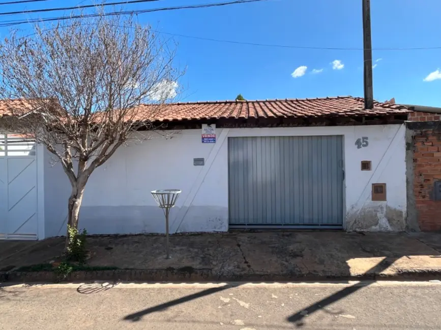 Foto 1 de Casa com 1 quarto à venda, 101m2 em Jardim Maria Luiza IV, Araraquara - SP